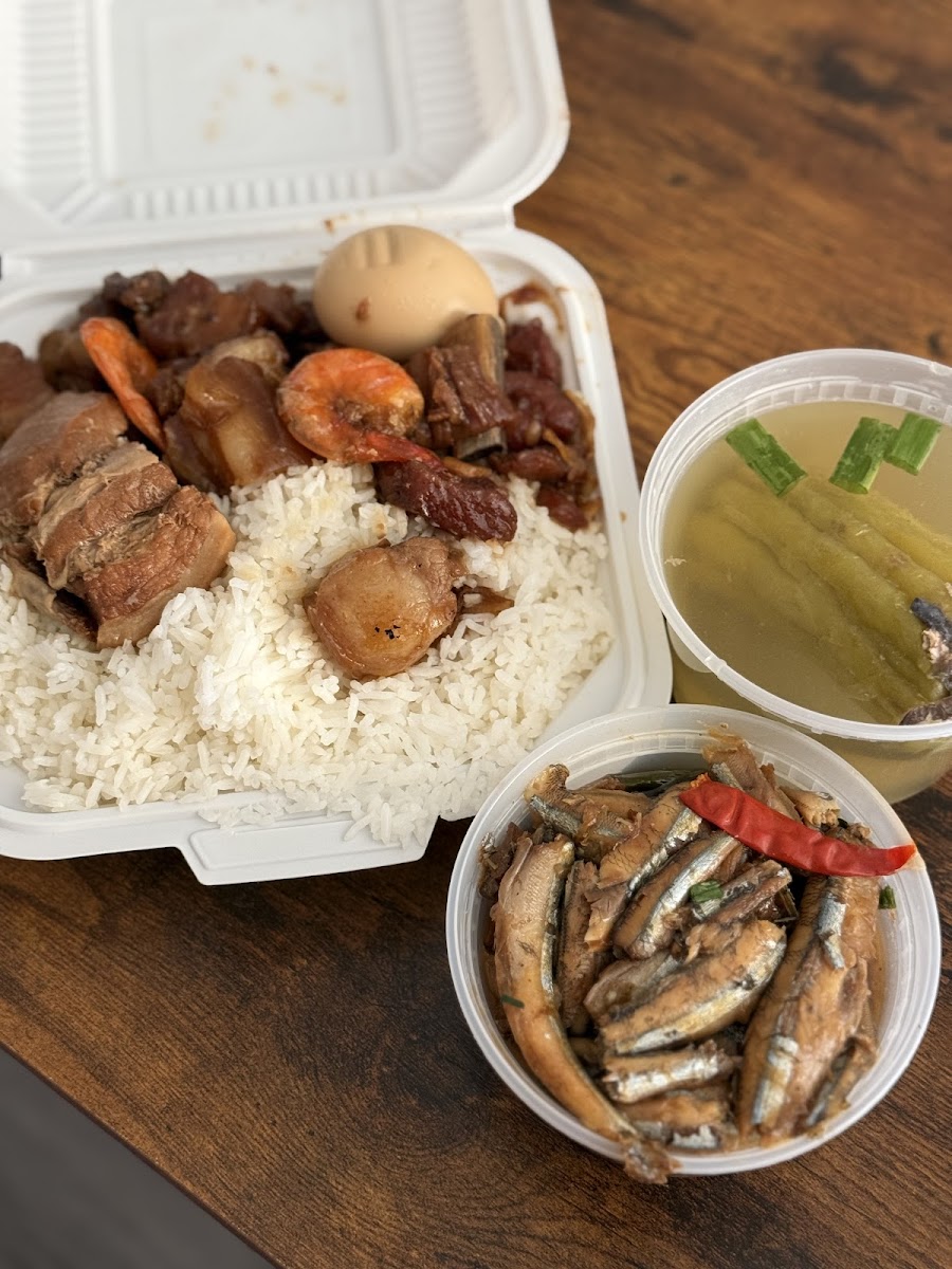 Que Huong Fast Food Photos 2